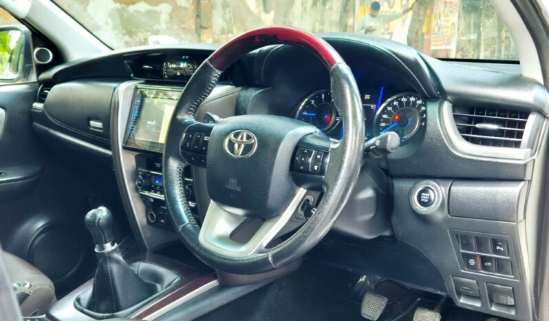 
								Certified Used Toyota Fortuner 2.8 4X2 MT full									