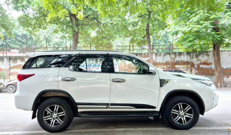 
								Certified Used Toyota Fortuner 2.8 4X2 AT full									