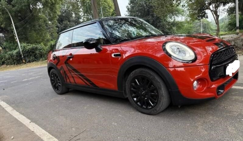 
								Certified Used Mini Cooper Hatchback 2017 S 1st Petrol full									