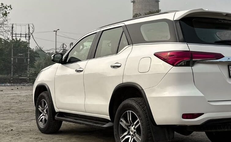 
								Certified Used Toyota Fortuner 2.7 4X2 MT full									