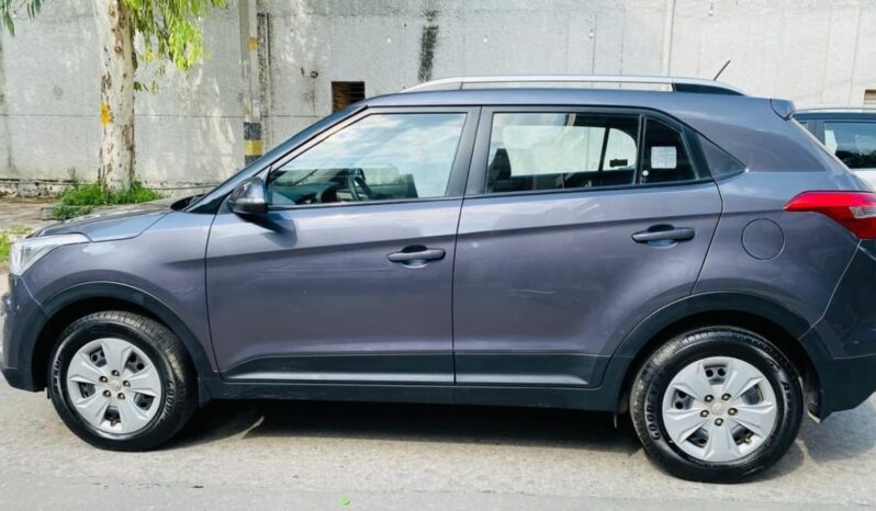 
								Hyundai Creta 1.6 E+ Petrol full									