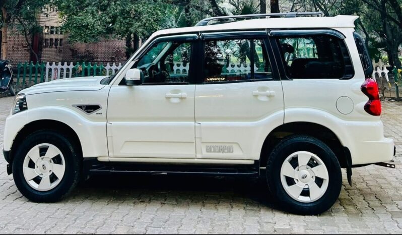 
								Mahindra Scorpio S9 full									