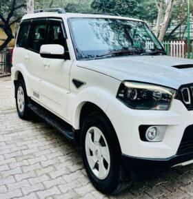 Mahindra Scorpio S9