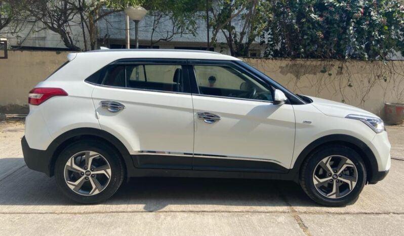 
								Hyundai Creta 1.6 SX AT Diesel full									