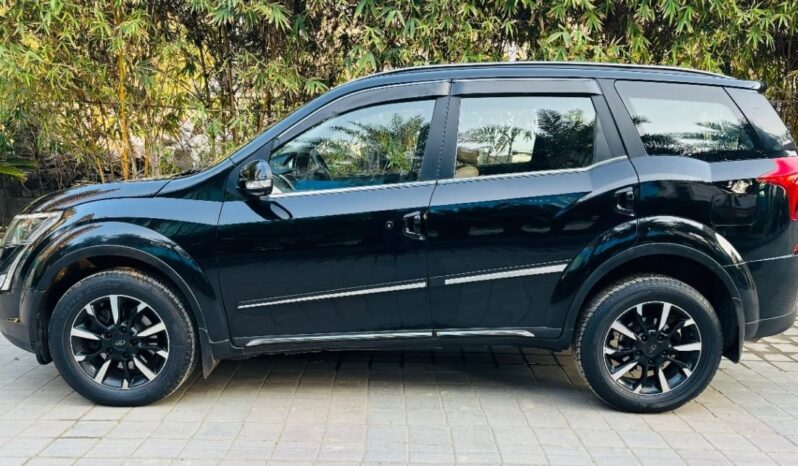 
								Mahindra XUV500 W11 full									