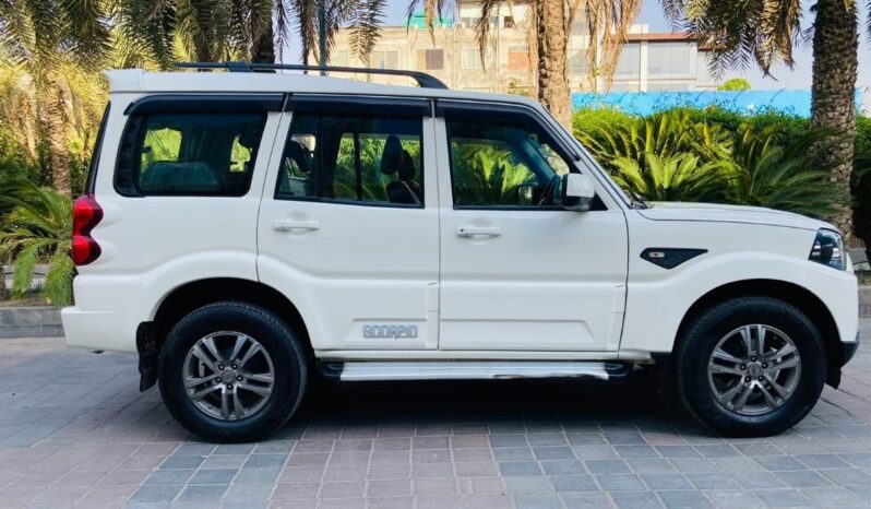 
								Mahindra Scorpio S5 full									