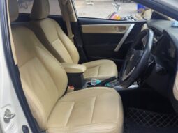 
										Toyota Corolla Altis 1.8 VL AT full									