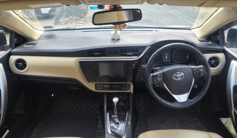 
								Toyota Corolla Altis 1.8 VL AT full									