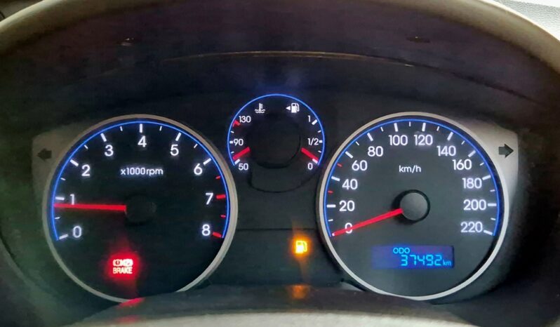 
								Hyundai i20 MAGNA 1.2 full									
