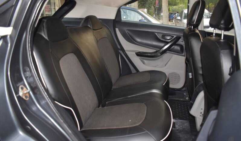 
								Tata Nexon XM DIESEL full									