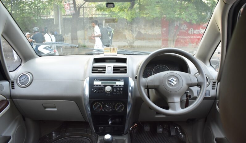 
								Maruti Suzuki SX4 VXI full									
