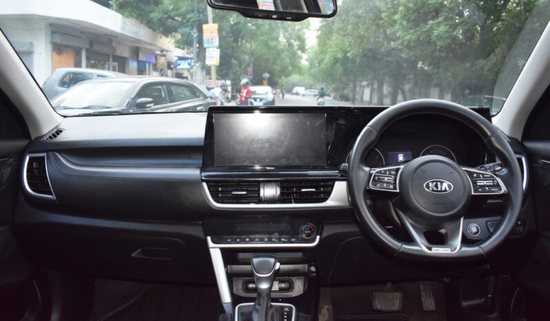 
								Kia Seltos HTX IVT 1.5 PETROL full									