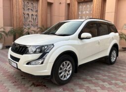 Mahindra XUV500 W8