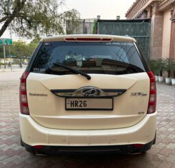 Mahindra XUV500 W8