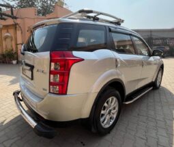 Mahindra XUV500 W8