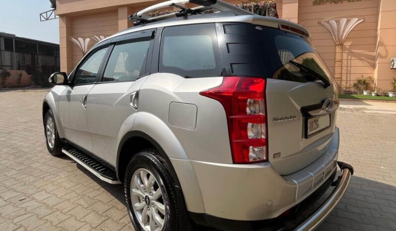 
								Mahindra XUV500 W8 full									