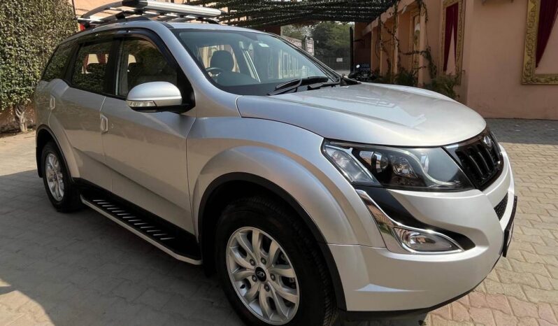 
								Mahindra XUV500 W8 full									